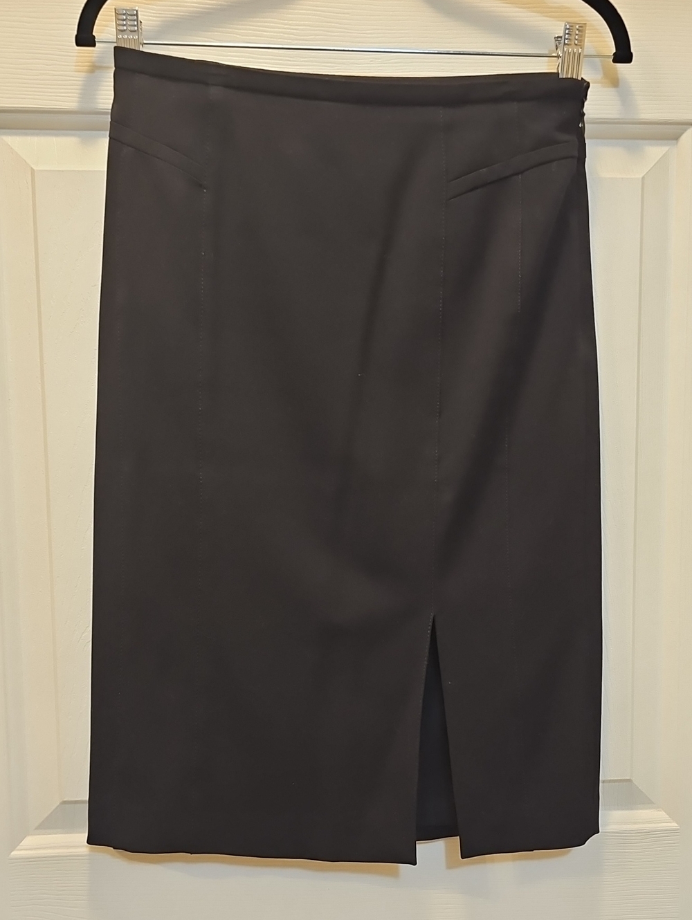 White House Black Market Size 2 Black Pencil Skirt with Front Slit